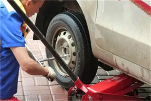 海淀附近拖车24小时服务热线电话