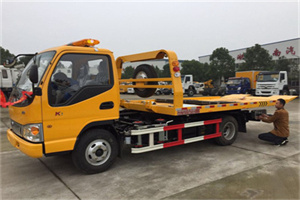 海淀哪里有拖车服务